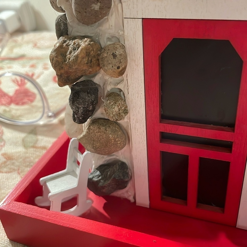 Bird House w Flowers and Rocking Chair Red Platform - Picture 2 of 15
